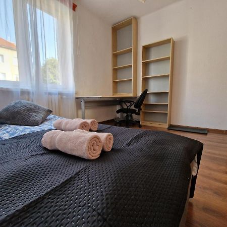 Апартаменты R Mieszkanie Cale Albo Pokoj Bllisko Wszystko Гданьск Экстерьер фото